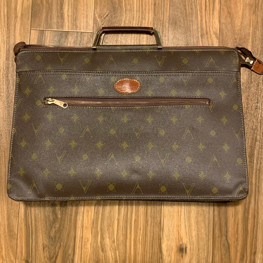 Vespucci briefcase designed & made in Korea